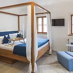 Hallstatt Hideaway - Adults Only Χάλστατ