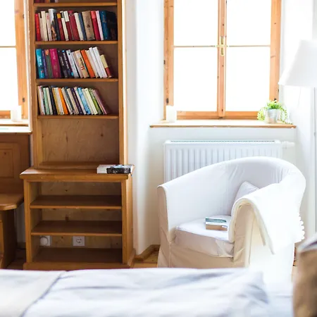 하이드어웨이 - 성인 전용 할슈타트