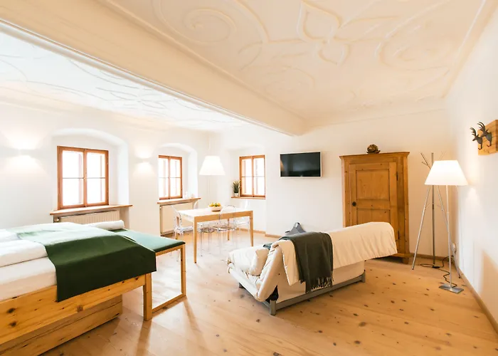 Hallstatt Hideaway - Adults Only